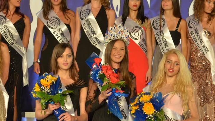 miss-international-mode-2017